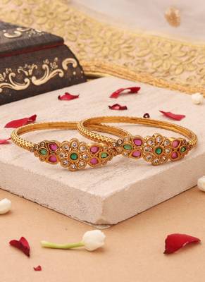 Charming Blossom: Thin Gold-Plated Bangle with Pink Flower and Gemstone Accents 1
