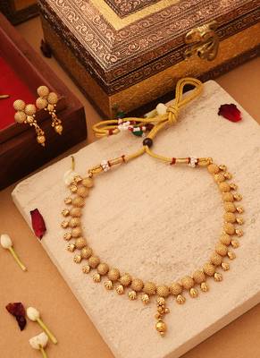 Gold round ball necklace set 1
