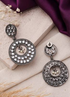 Silver studded jewellery alloy earrings 3