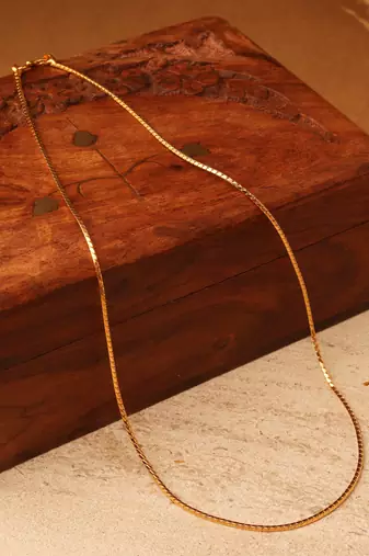 Golden Allure Elegant Chain