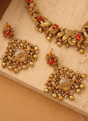 Floral Lakshmi Blossom Necklace Set" 2