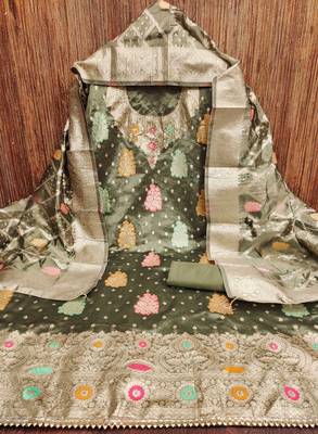 Graceful green banarasi jacquard weaving dress material with dupatta 1