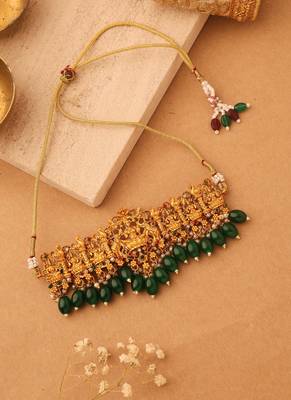 Necklace with Laxmi Motif and Green Stone Earrings 5
