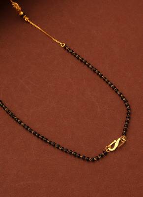 Gold-Plated Traditional Tali Mangalsutra with Floral Pendant 2