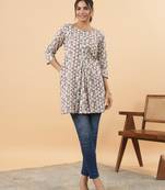 Janasya women's off white cotton geometric regular tunic