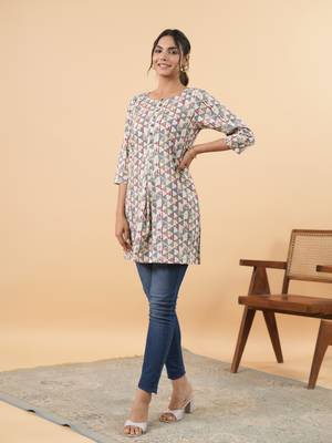 Janasya women's off white cotton geometric regular tunic 3