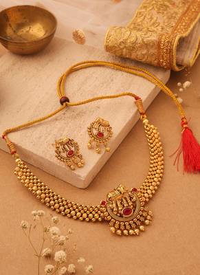 Gold-Plated Tushi Necklace with Elephant Pendant 1