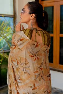 Beige chiffon leaf print/floral print plain saree with unstitched blouse piece 4