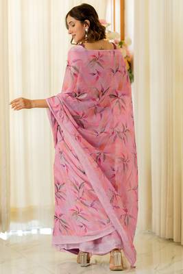 Light pink chiffon leaf print/floral print plain saree with unstitched blouse piece 4