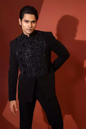Black motif bandhgala