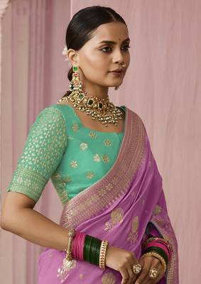 Viscose Mauve Weaving Floral Printed Saree 2
