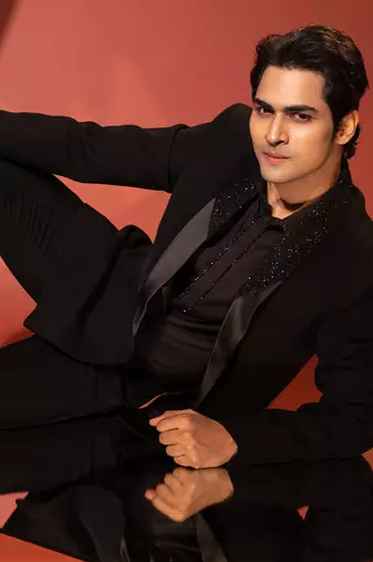 Black suiting blazer set