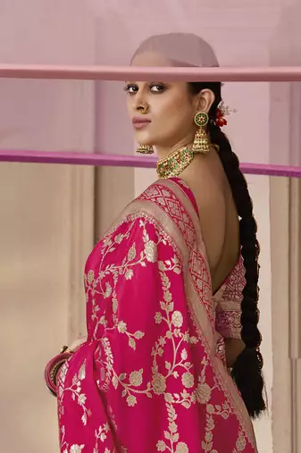 Rani Pink Viscose Weaving Floral Printed Saree