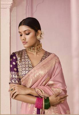 Light Pink Weaving Floral Printed Viscose Saree 4