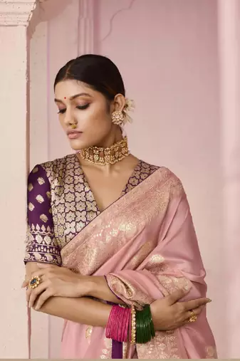Light Pink Weaving Floral Printed Viscose Saree