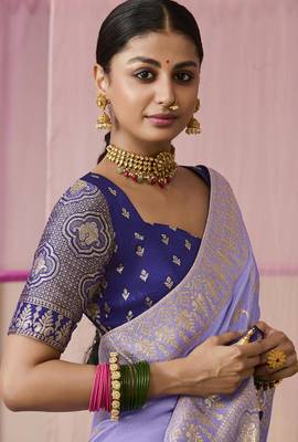 Viscose Weaving Floral Printed Lavender Saree 3