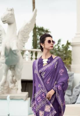 Lavender Designer Printed Cotton silk blend Saree With Blouse 3