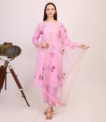 Pink hand printed cotton kurta set with organza dupatta