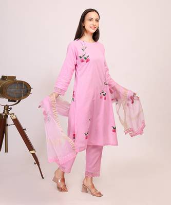 Pink hand printed cotton kurta set with organza dupatta 3