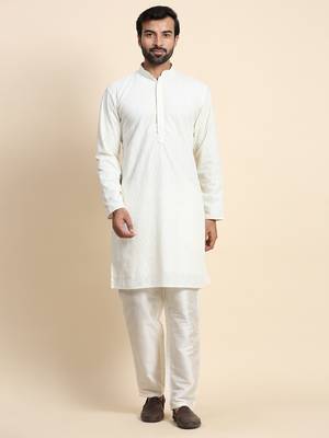 Off white georgette weaved motif kurta 1