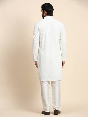 Off white georgette weaved motif kurta 3