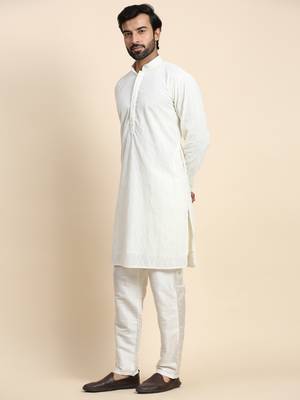 Off white georgette weaved motif kurta 4