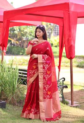 Red Faux Linen Floral Printed Zari pallu Border Saree with Blouse 1