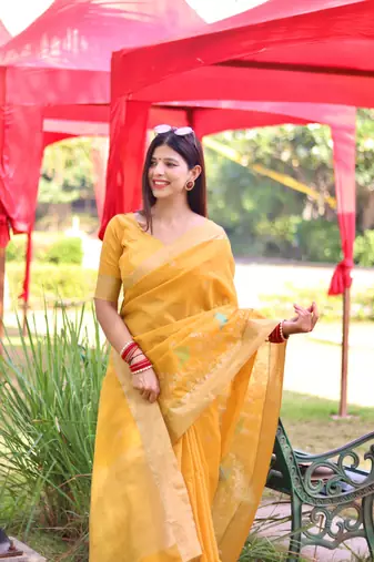 Yellow Faux Linen Floral Printed Zari pallu Border Saree with Blouse