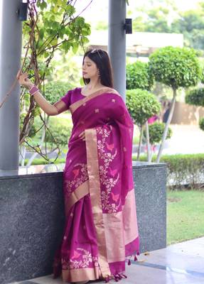 Wine Faux Linen Floral Printed Zari pallu Border Saree with Blouse 2