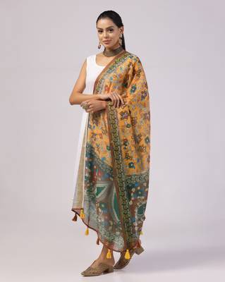 Digital print lilen blend zari dupatta for women and girls to wear on gown chaniya choli kurti etc 2
