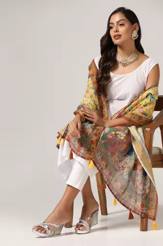 Digital print lilen blend zari dupatta for women and girls to wear on gown chaniya choli kurti etc