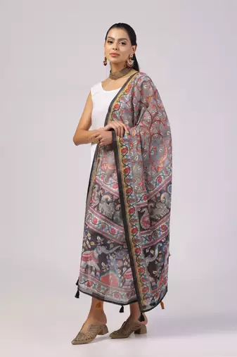 Digital print lilen blend zari dupatta for women and girls to wear on gown chaniya choli kurti etc