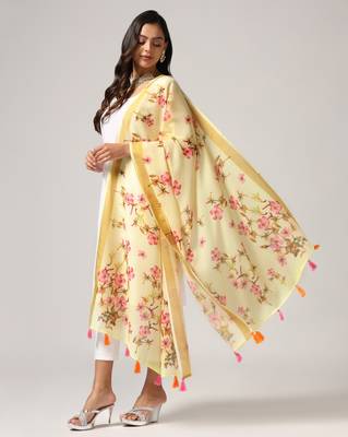 Digital print lilen blend zari dupatta for women and girls to wear on gown chaniya choli kurti etc 3