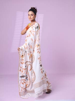 White cotton soft saree with foliage design 2