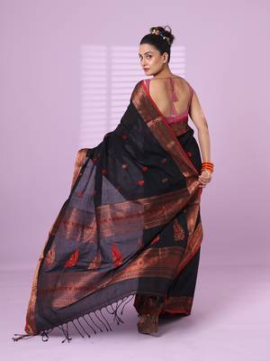 Black cotton handspun soft saree with zari border 3