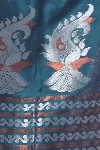 Emerald green silk matka soft saree with nakshi motifs