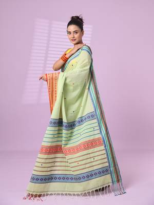 Pistachio green cotton handspun soft saree with texture border 2