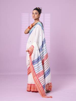 White cotton handspun soft saree with texture border 2