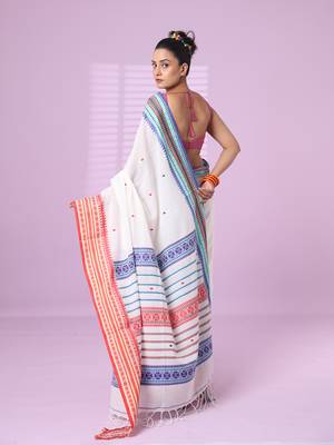 White cotton handspun soft saree with texture border 3