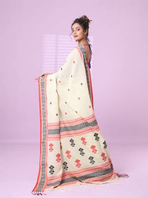 Ecru cotton handspun soft saree with texture pattern 2