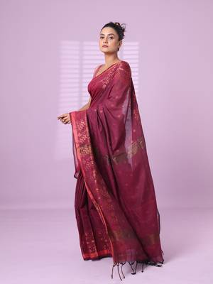 Magenta cotton handspun soft saree with zari woven texture pattern 2