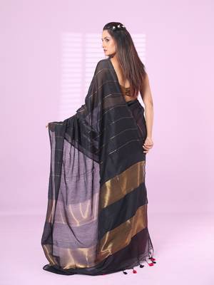 Black and magenta patli pallu cotton soft saree with stripes zari pattern 3