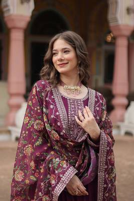 WIINE  DESIGNER WEDDING N KARWA COUTH WEAR EMBROIDERY WORK GOWN WITH DUPATTA  5