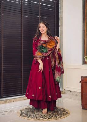 Maroon Chiffon Embroidered Kurta Sets 2