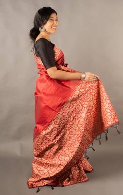 Banglori Raw Silk Saree With Rich Pallu And Contrast Blouse Piece 5