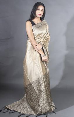 Banglori Raw Silk Saree With Rich Pallu And Bontrast Blouse Piece 3