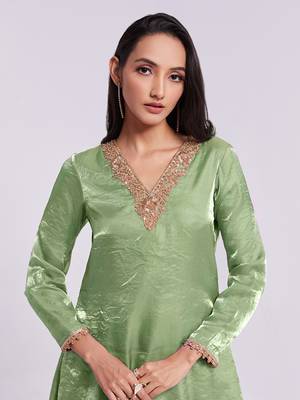 Sage green embellished kurta set 4