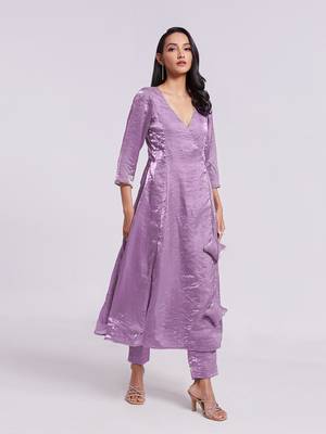 Lavender angrakha style v-neck kurta set 3