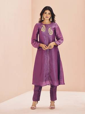 Purple embellished organza straight kurta set 3