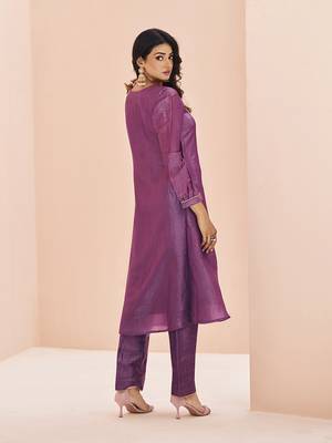 Purple embellished organza straight kurta set 5